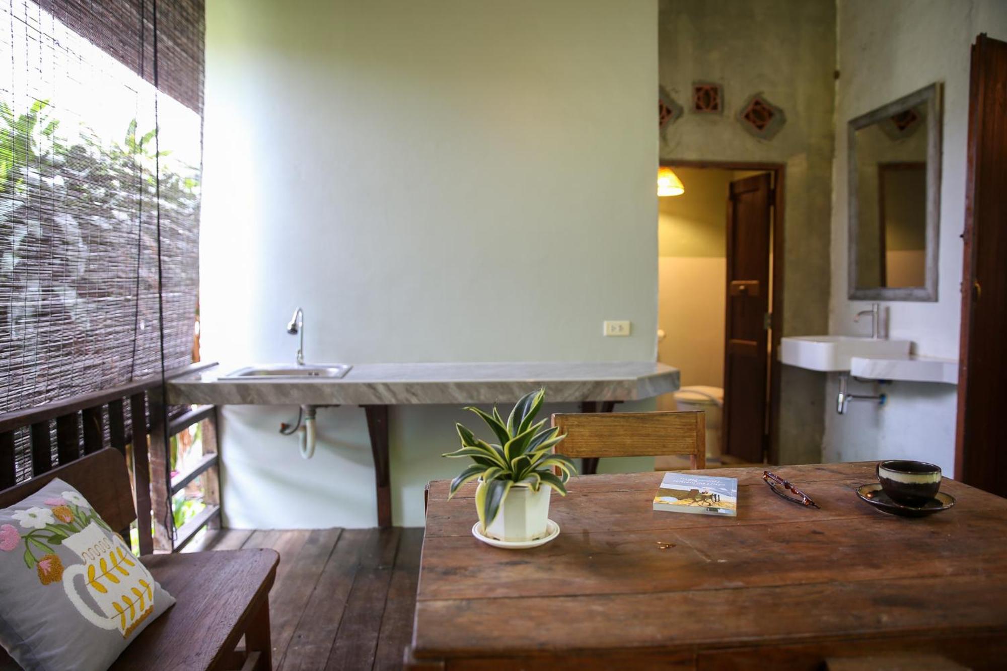 Baannoi Nornmuan Retreat Vacation Rental & Workshop Τσιάνγκ Μάι Εξωτερικό φωτογραφία